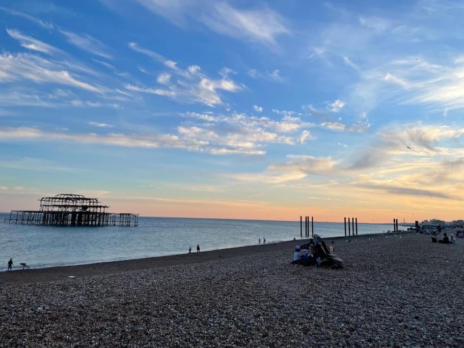 Rooms In A Beautiful House With Free On St Parking Brighton Exterior photo
